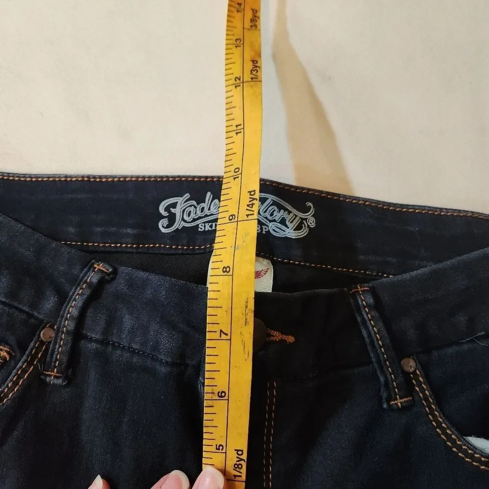 Faded‎ Glory Dark Blue Skinny Jeans Size 8 Petite